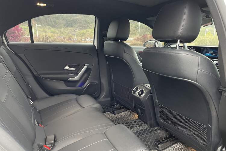 Used Mercedes-Benz A-Class 2022 Restyled A 200 L Sport Sedan Fashion Version