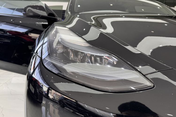 Used Tesla Model Y 2023 Long-Range All-Wheel-Drive Version