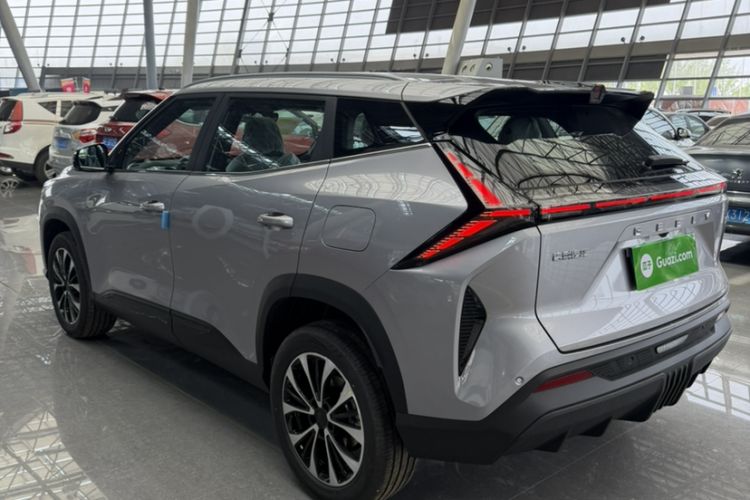 Used Geely Auto Emgrand X7 Sport 2026 Model 1.5TD Aspirational Exterior 3