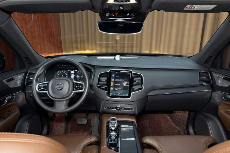 Used Volvo XC90 New Energy 2022 E-Drive Hybrid T8 Luxury Flagship 7-Seater