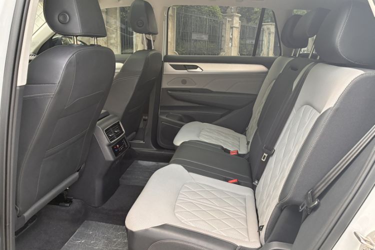 Used Volkswagen Tavendor 2023 380TSI Four-Wheel Drive R-Line Cruise Edition Interior 9