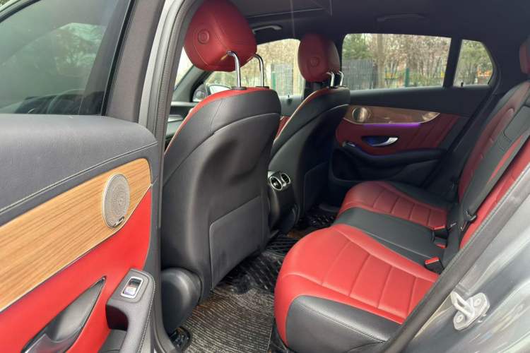 Used Mercedes-Benz GLC Coupe 2019 GLC 260 4MATIC Coupe SUV
