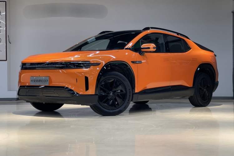 Used CHANGAN NEVO E07 2025 All-Electric Two-Wheel Drive 90 kWh Pro Smart Version