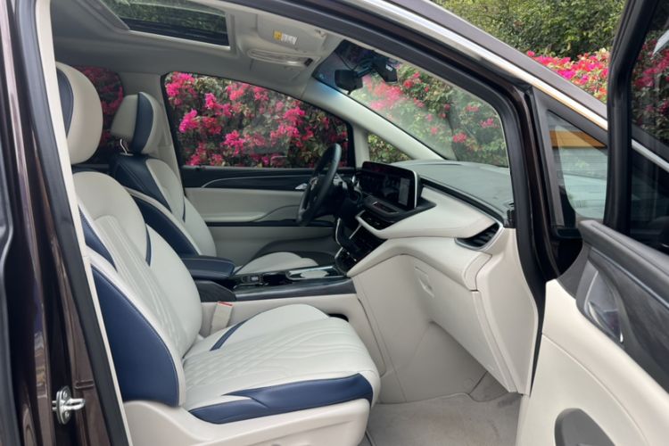 Used Buick GL8 2021 ES Landtrek 653T Comfort Edition