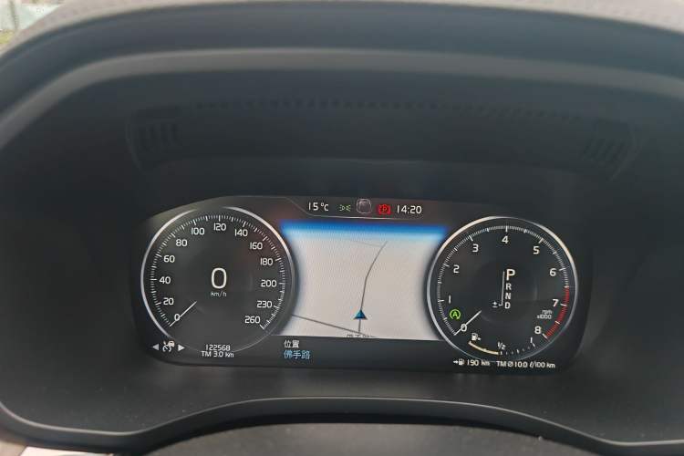 Used Volvo XC60 2020 T5 4x4 Smart Luxury Edition Odometer Close Up