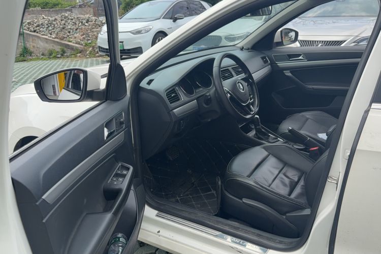 Used Volkswagen Gran Lavida 2015 1.6L Automatic Comfort Edition