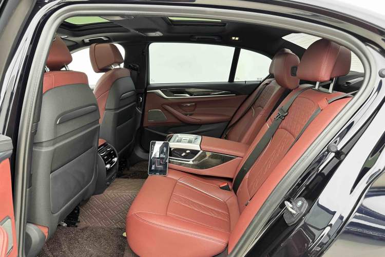 Used BMW 5 Series 2021 Restyled 530Li Luxury Edition M Sport Package
