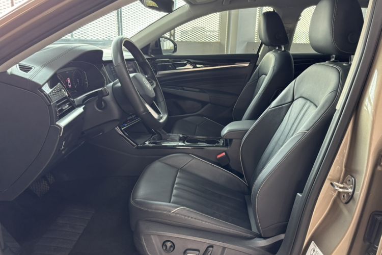 Used Volkswagen Passat 2022 330TSI Elite Edition Custom Version