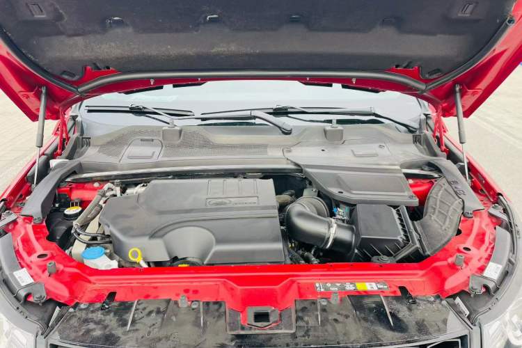 Used Land Rover Discovery Sport 2019 240 PS SE Dynamic Version China VI Standard
