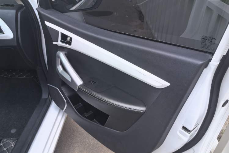 Used JAC Refine S2 2015 1.5L Manual Luxury Model
