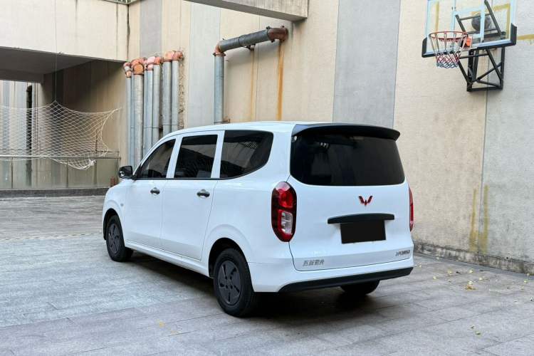 Used Wuling Hongguang New Energy 2025 Extended-Range Hybrid 50 km Standard Version
