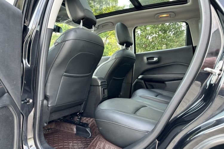 Used Jeep Compass 2019 220T Automatic Family Edition