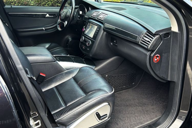 Used Mercedes-Benz R-Class 2017 R 320 4MATIC Business Edition Prestige Model