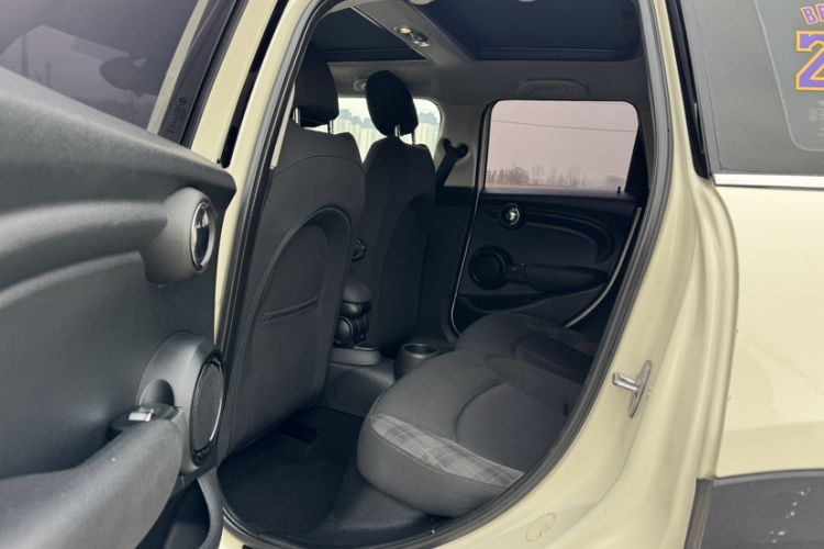 Used MINI MINI 2015 1.5T COOPER Fun Five-Door Edition