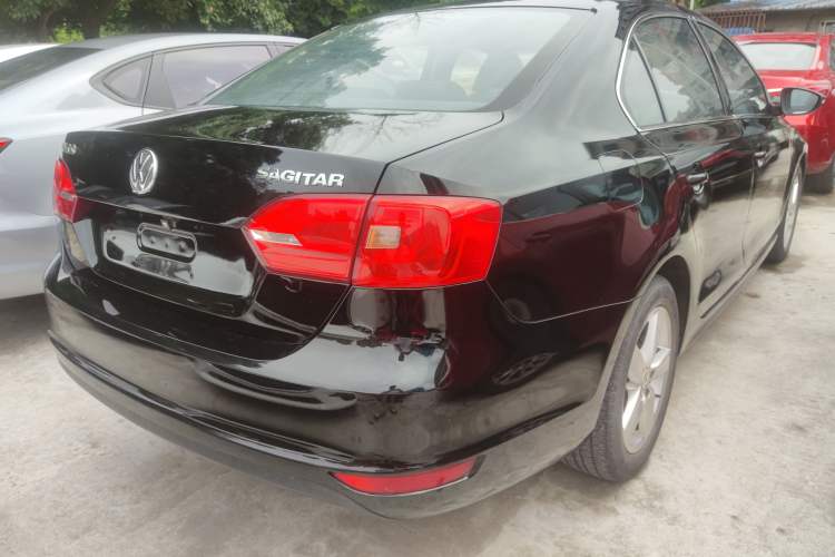 Used Volkswagen Sagitar 2012 1.6L Automatic Fashion Edition