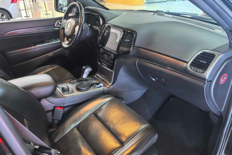 Used Jeep Grand Cherokee 2020 3.0L Elite Navigation Edition