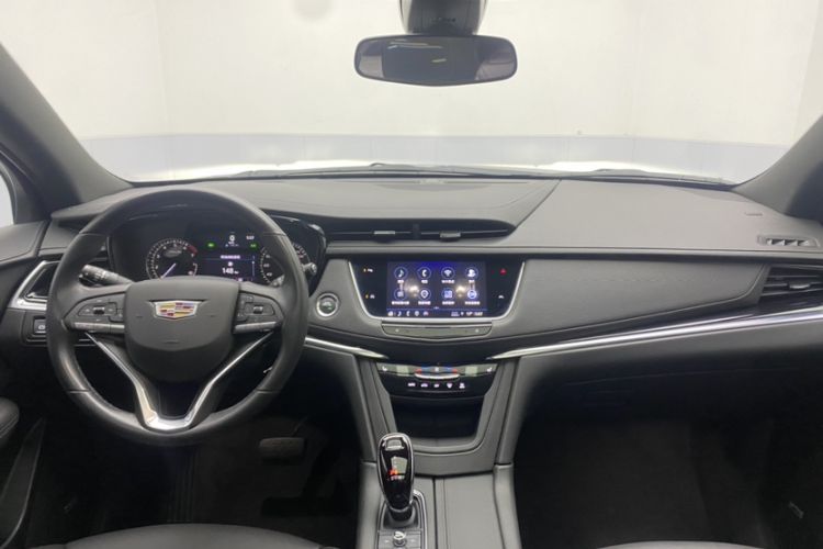 Used Cadillac XT6 2022 2.0T Six-Seater Four-Wheel-Drive Luxury Version Interior 1