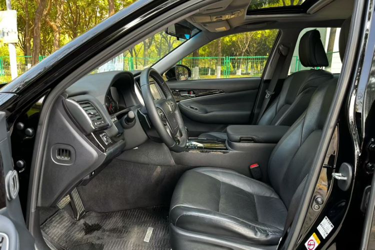 Used Toyota Crown 2018 2.0T Fashion Edition