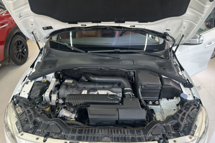 Used Volvo V60 2014 T5 Zhiya Edition