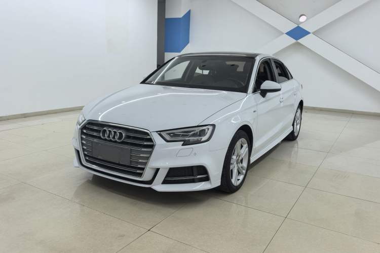 Used Audi A3 2020 Limousine 35 TFSI Fashion Edition China VI Emission Standard