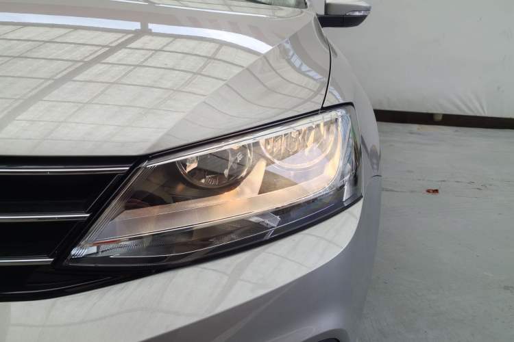 Used Volkswagen Sagitar 2018 1.6L Automatic Comfort Model Exterior 2