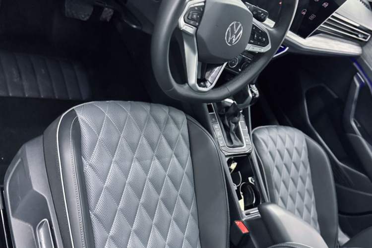 Used Volkswagen Sagitar 2023 300TSI DSG Excellence Edition
