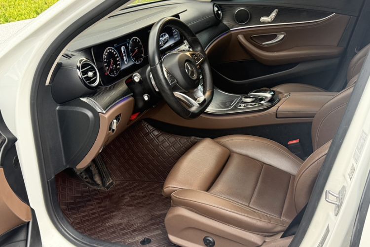 Used Mercedes-Benz E-Class 2018 E 200 L Sport Edition Interior 2