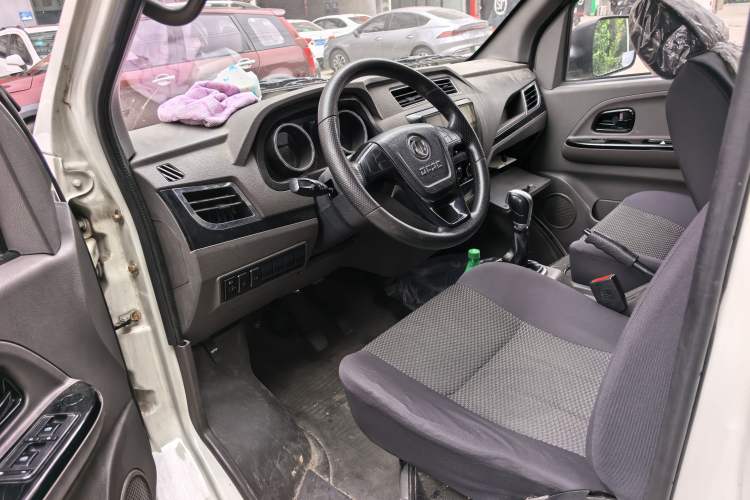 Used Dongfeng Yufeng Yufeng EM26 2023 Standard Edition 41.472 kWh Henan Lithium Power
