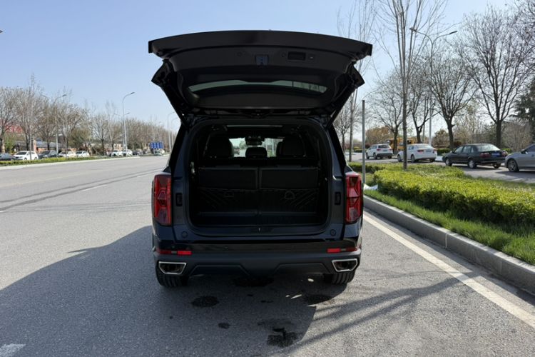 Used GAC Trumpchi GS8 2024 Linghang Series 2.0 TGDI Two-Wheel Drive Luxury Smart Connectivity Version Interior 8