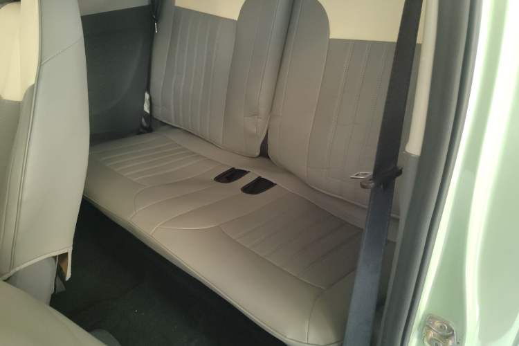 Used Wuling Hongguang MINIEV 2022 Macaron Premium Model – Lithium Iron Phosphate