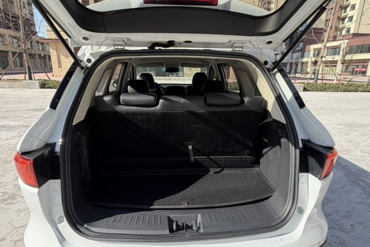 Used Sinotruk VGV U70 2020 1.5T Manual Comfort Edition 7 Seats
