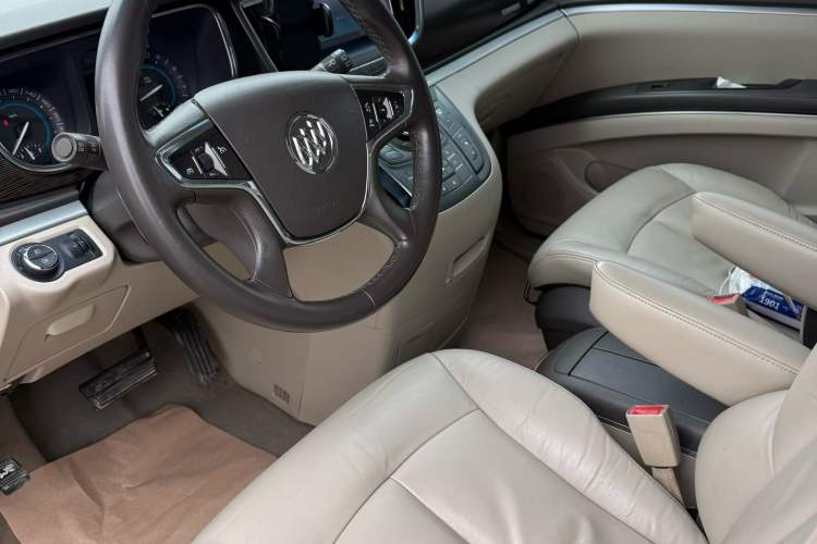 Used Buick GL8 2013 2.4L CT Luxury Business Comfort Edition