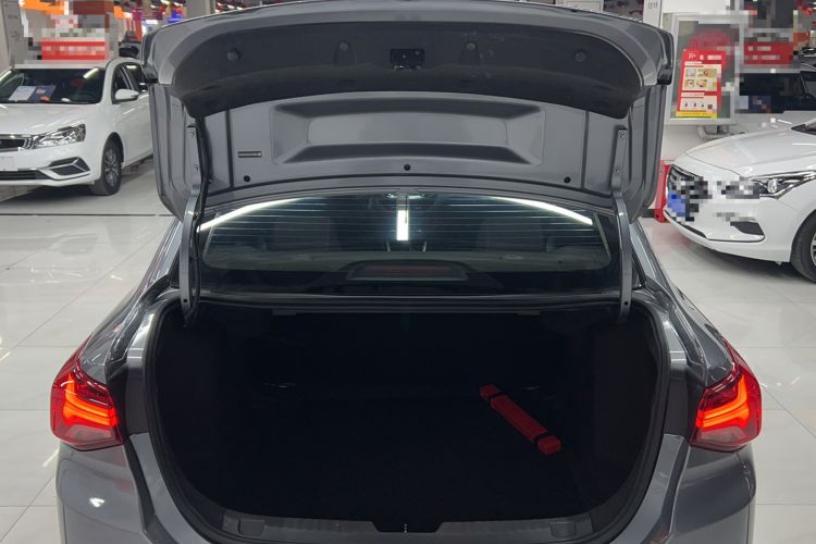 Used Chevrolet Cavalier 2020 Redline 325T Automatic Xinshang Edition China VI Standard
