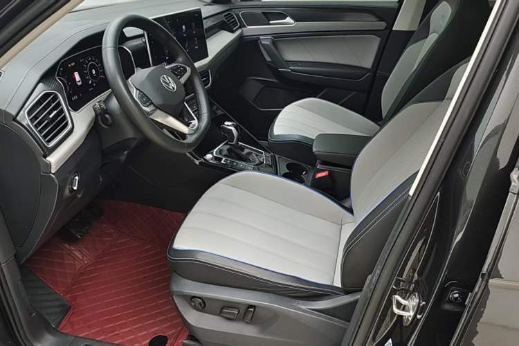 Used Volkswagen Tayron GTE Plug-in Hybrid 2023 280TSI Luxury Plus Advanced Edition Audio And AC Panel