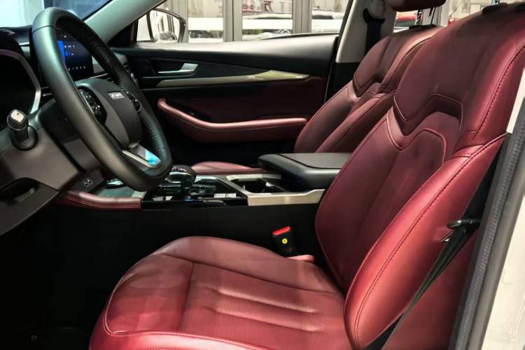 Used JETOUR X70 2024 1.5T DCT Enjoyment Edition 5 Seats
