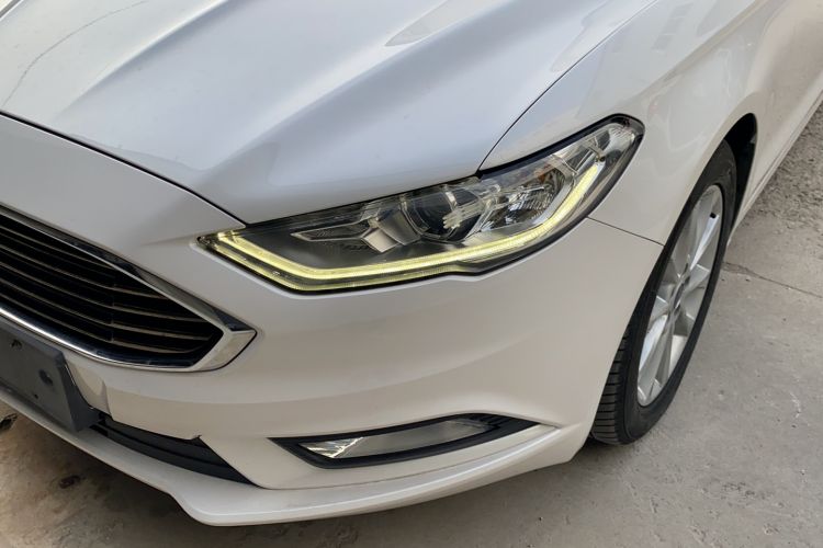 Used Ford Mondeo 2018 EcoBoost 200 Stylish Model Left Front Headlight