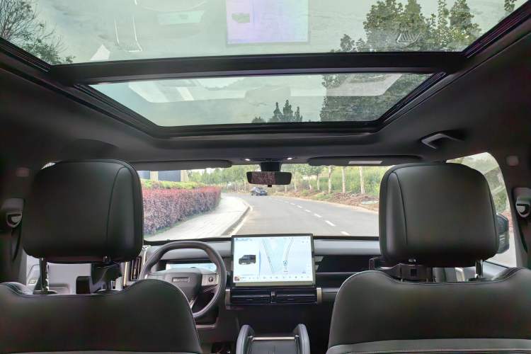 Used iCAR 03T 2024 520km Two-Wheel Drive Long-Range Version Headliner