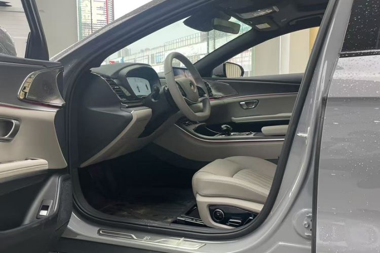 Used BYD Han 2025 EV with 701 km of Laser Radar-Enabled Intelligent Driving