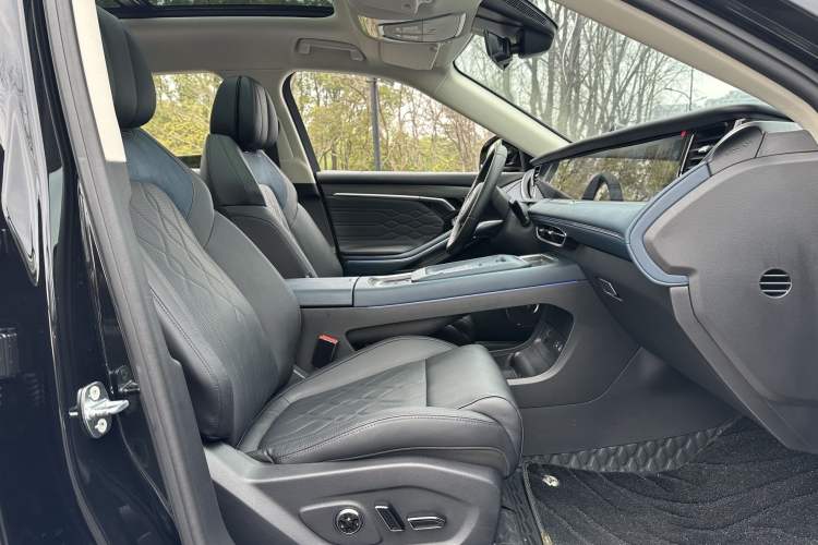 Used VOYAH FREE 2024 Ultra-Long Range Intelligent Driving Version Interior 2