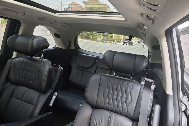 Used Honda Elysion 2024 2.0L eHEV Luxury Edition