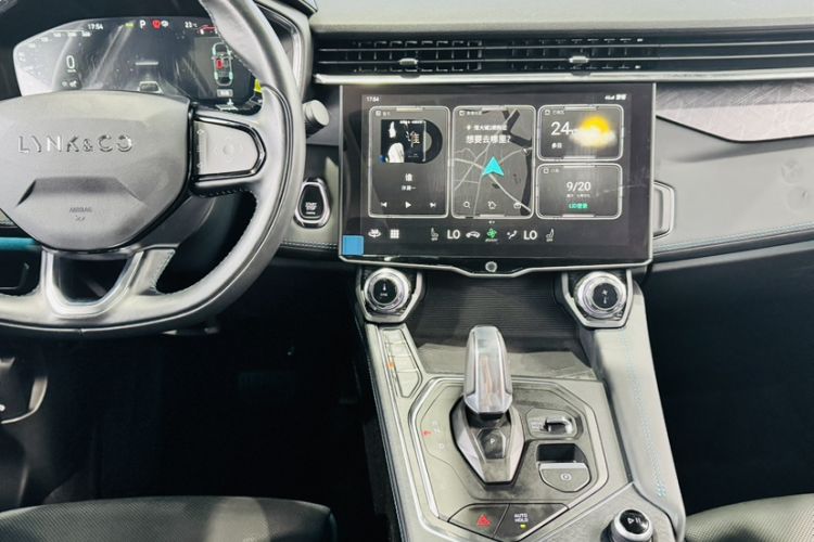 Used Lynk & Co 05 2020 2.0TD Two-Wheel Drive Shine Halo