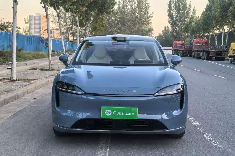 Used Hima Luxeed R7 2024 All-Electric 667 km Max