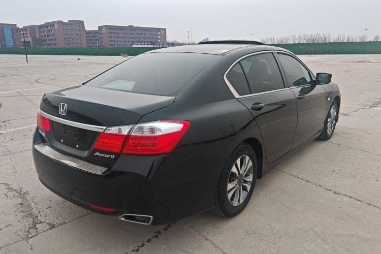 Used Honda Accord 2015 2.0L LX Comfort Edition
