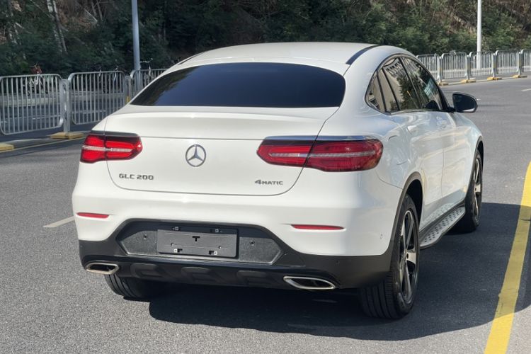 Used Mercedes-Benz GLC Coupe 2018 GLC 200 4MATIC Coupe SUV Exterior 1