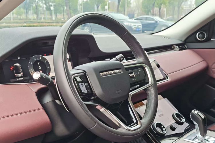 Used Land Rover Range Rover Evoque 2023 Aurora L 249 PS Luxury Edition