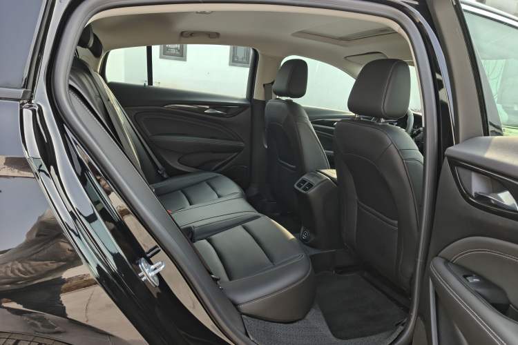 Used Buick Regal 2024 25T Deluxe Edition
