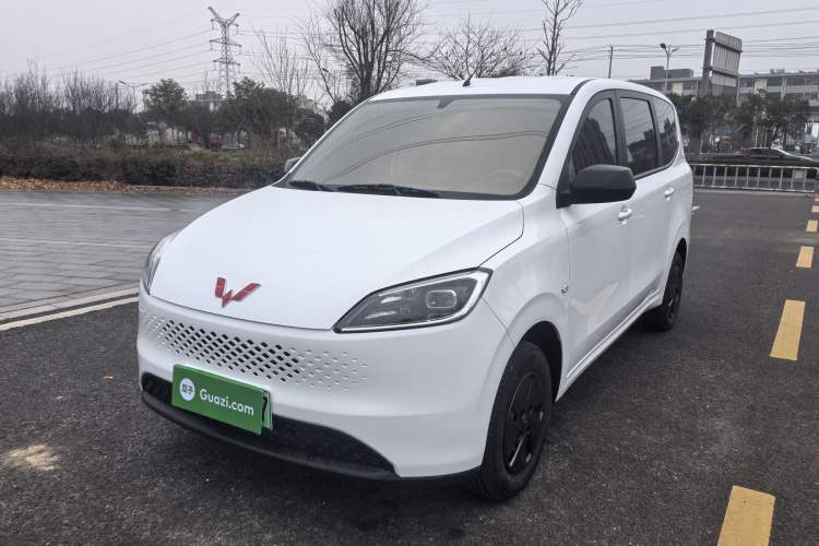 Used Wuling Hongguang New Energy 2025 Extended-Range Hybrid 50KM Comfort Version

