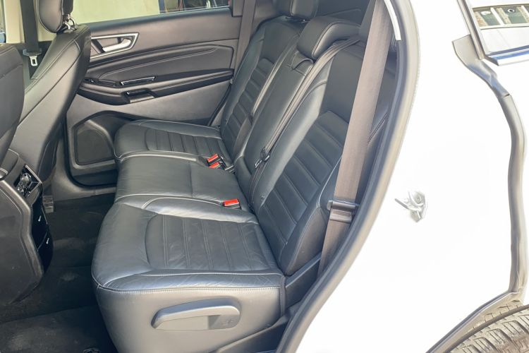 Used Ford Edge 2016 EcoBoost 245 Two-Wheel-Drive Titanium 7-Seater