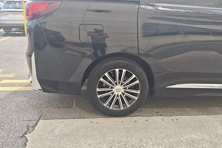 Used GAC Trumpchi M8 2023 Lingxiu Series 390T Prestige Edition Exterior 7