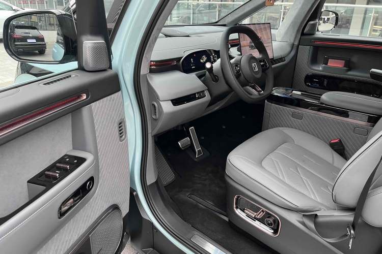 Used Zeekr MIX 2025 Long-Range Intelligent Driving Edition
